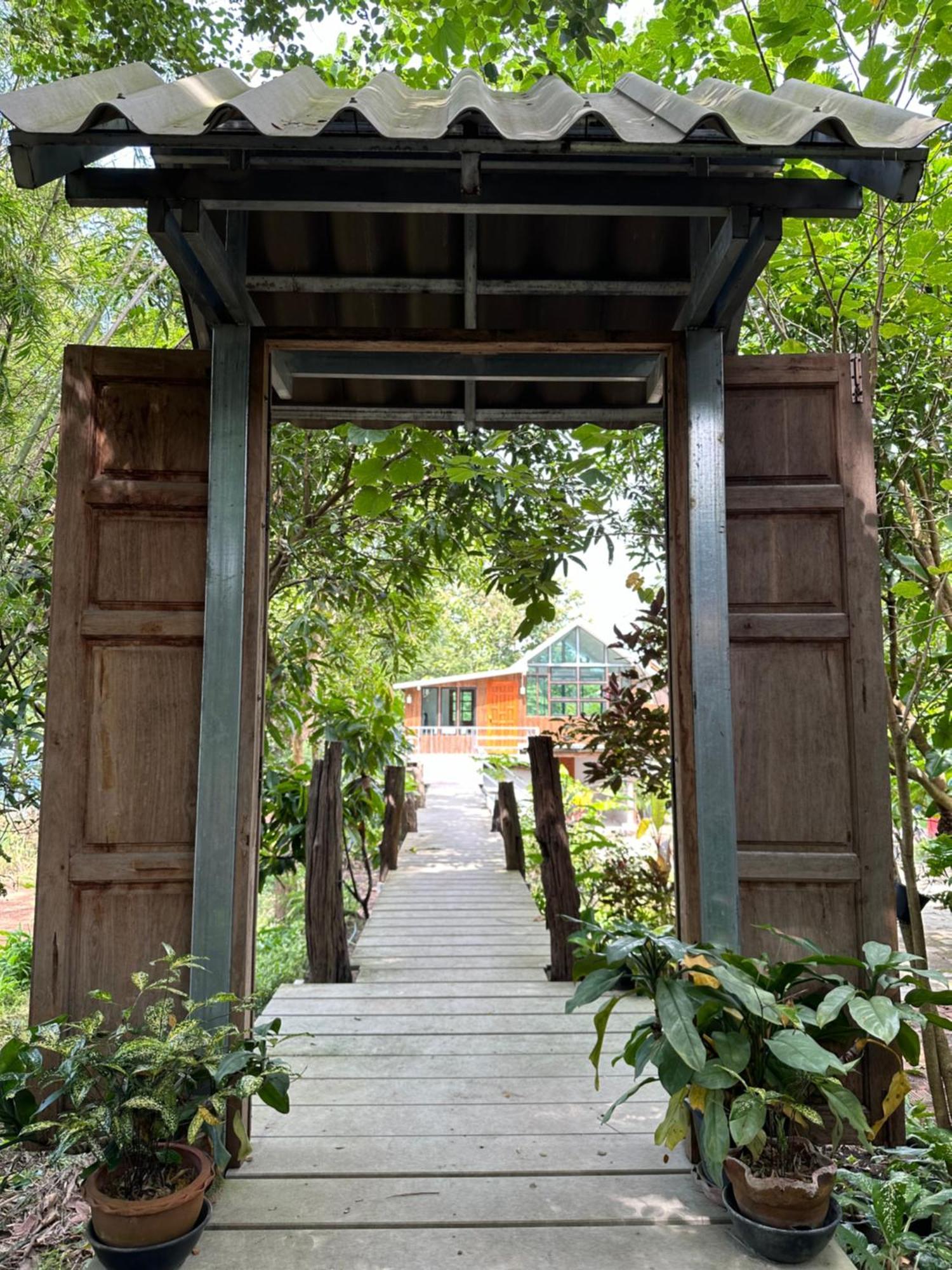 Baan Suan Duang Porn Resort Ban Phae  Exterior photo